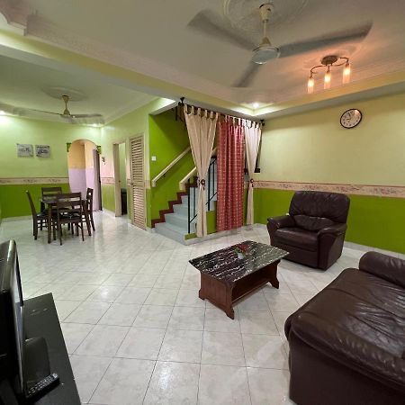 Perdana Homestay Skudai Luaran gambar