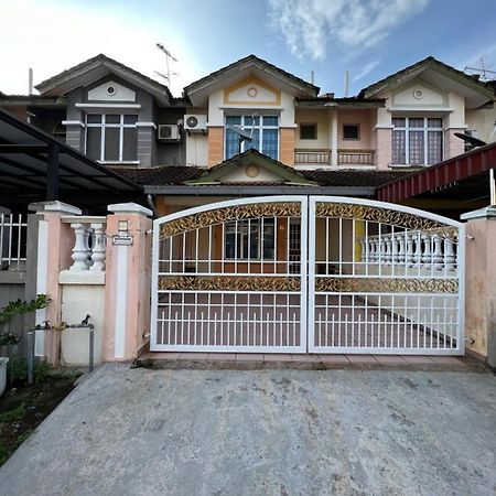 Perdana Homestay Skudai Luaran gambar