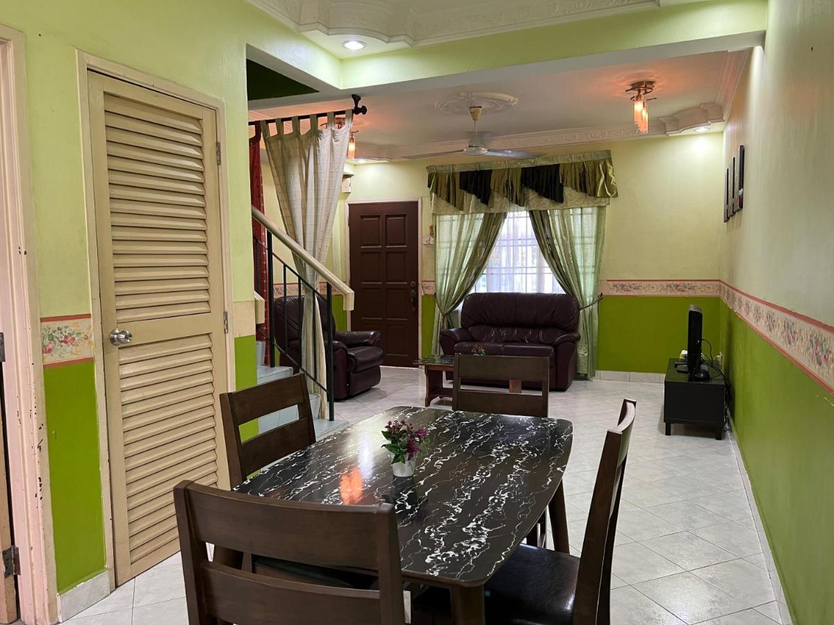 Perdana Homestay Skudai Luaran gambar